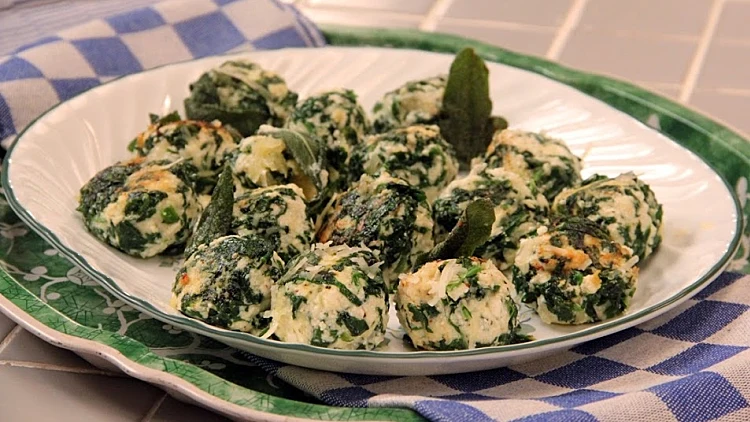 מלפטי – כופתאות גבינה ותרד איטלקיות