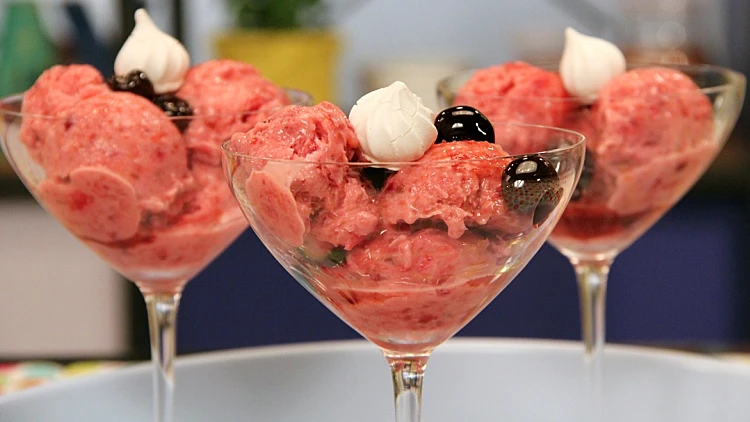 גלידה ורודה