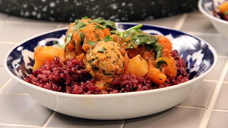 כדורי הודו עם אורז אדום וירקות