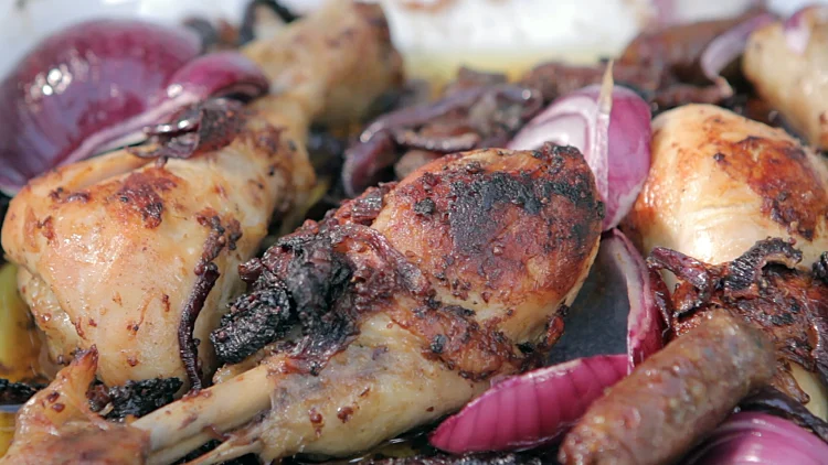 נתחי עוף צלויים עם צ'וריסוס