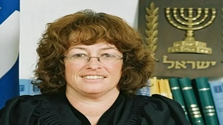 ריבי צוק, שופטת לעניינים מקומיים בנתניה שפטה בלי כתב מינוי