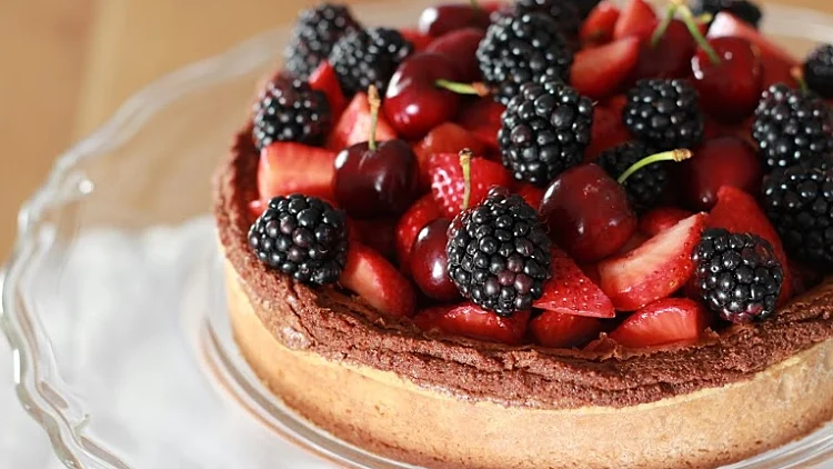 טארט שוקולד עם פירות אדומים