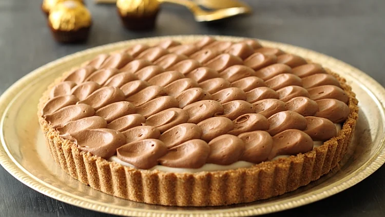 פאי גבינה עם פררו רושה ושוקולד