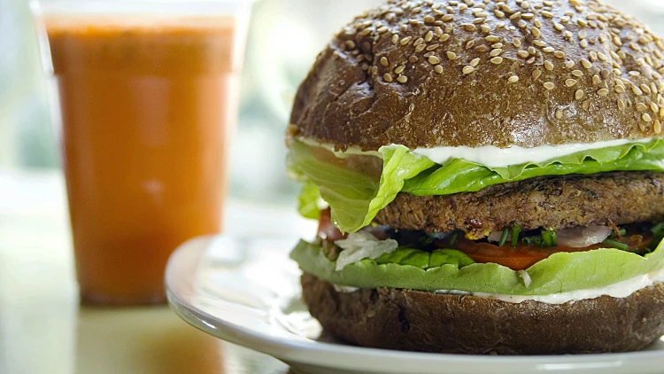 המבורגר עדשים - בודהה בורגר - Buddha Burger