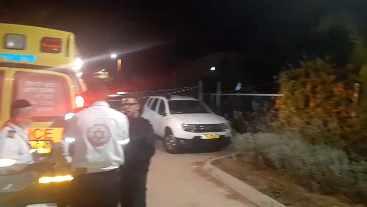 חשד לרצח בדרום: בת 70 נורתה למוות; בעלה נמלט ואותר לאחר מרדף