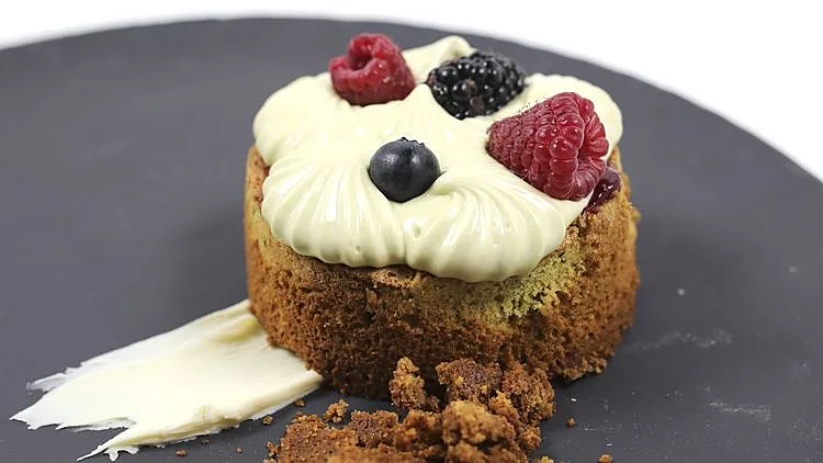 מתכון לקינוח פיסטוק, שוקולד לבן ופטל