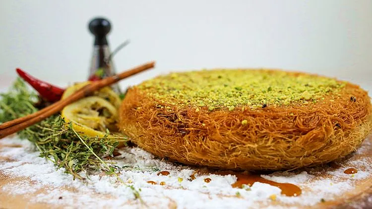 מתכון לקדאיף שקדי עגל וערמונים מסוכרים של צחי מויאל