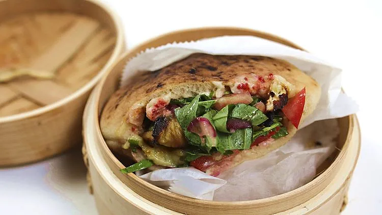 מתכון לפיתה חציל בענן של עידן פנדה פיינבורג