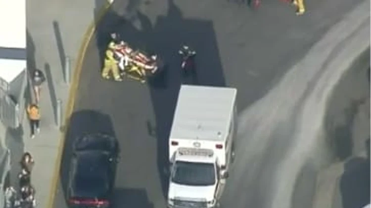 שני הרוגים ושני פצועים באירוע ירי בבית ספר בקליפורניה | חדשות 13