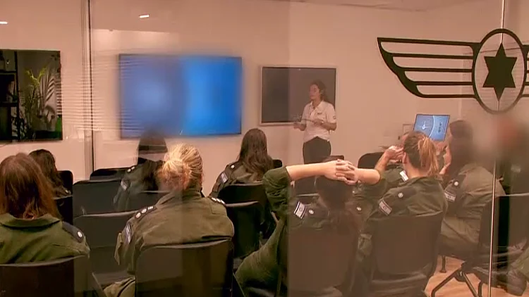 מהצבא לבית החולים: תרבות התחקורים הצה"לית שמשמשת גם באזרחות