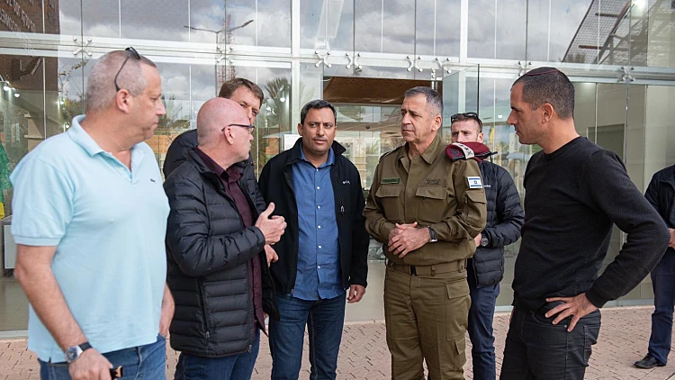 לאחר השיחה עם הרמטכ"ל: נעצר הקמפיין נגד מדיניות ההכלה