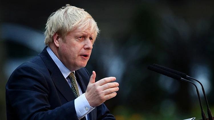 החמרה במצבו של ר"מ בריטניה החולה בקורונה – הועבר לטיפול נמרץ | חדשות 13