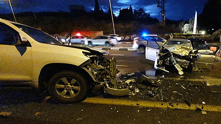 תאונת הדרכים הקטלנית בכביש 42 סמוך לצומת הכניסה לעיינות