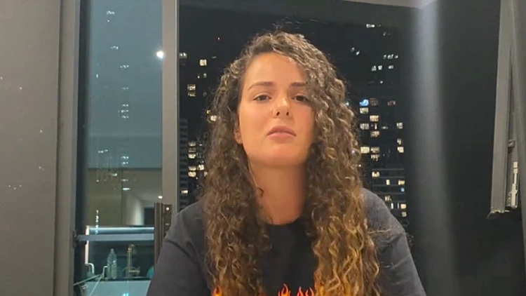 תיירת ישראלית שנמלטה מהשריפות באוסטרליה: "הכבאים אובדי עצות"