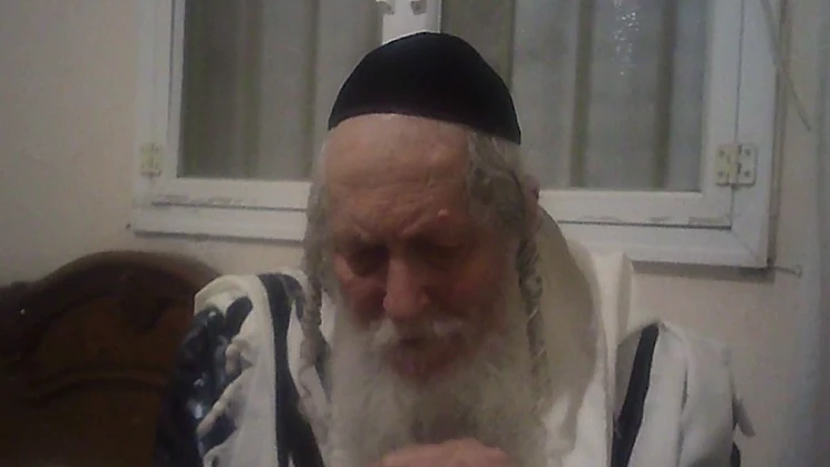 תלמידי ישיבה מקהילת ברלנד: "מי שפרסם הכתבה, שיבדוק את הכרית"