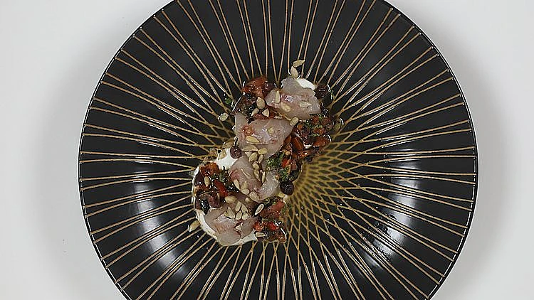 מתכון לסשימי דג ואבני זיתים של עדן דוד