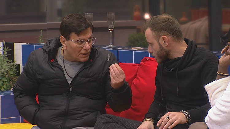 "אני לא אגיד שאני לא בן אדם גזען": כשאדם, יוסי, אסיף ותקוה נוגעים בנושא כאוב