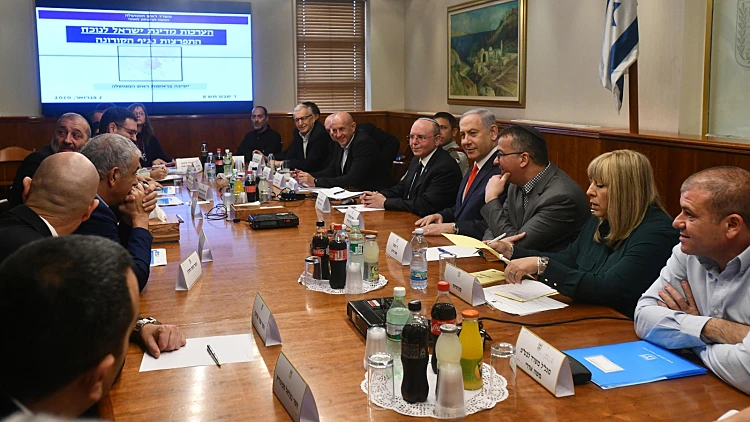 "שיחזרו אחרי הקורונה": העימות בישיבת הממשלה על הטיסות מחו"ל