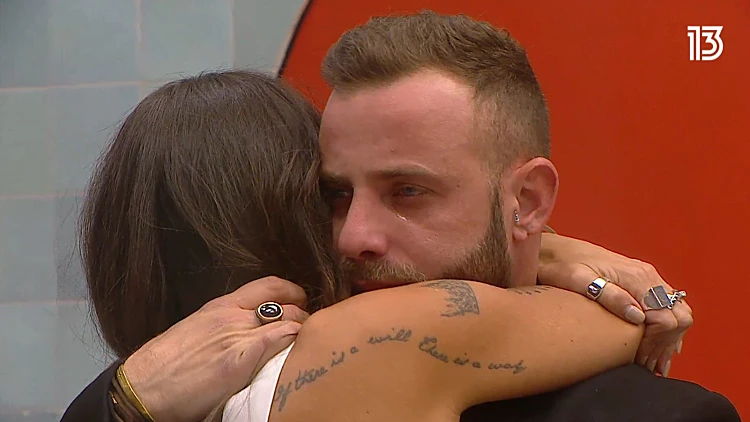 "אני צריך אותה כאן": אסיף מבכה על עזיבתה של רות ותקוה רוכבת על הגל