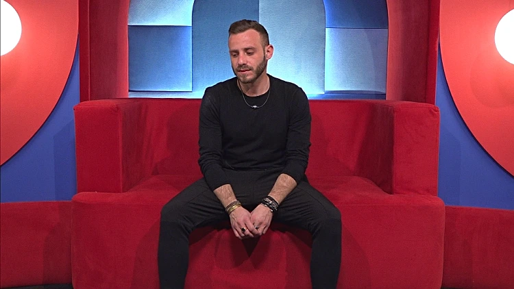 "אתה לומד לראשונה בחיים לחבק את עצמך": אסיף מספר לאח הגדול על התהליך שהוא עובר