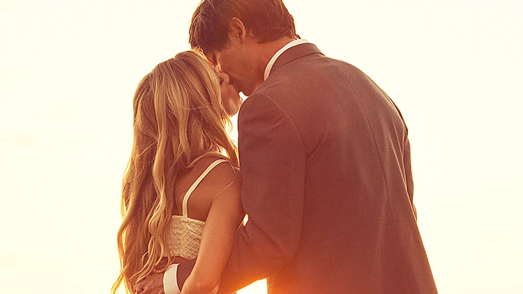 דרושים זוגות לסרט דוקומנטרי