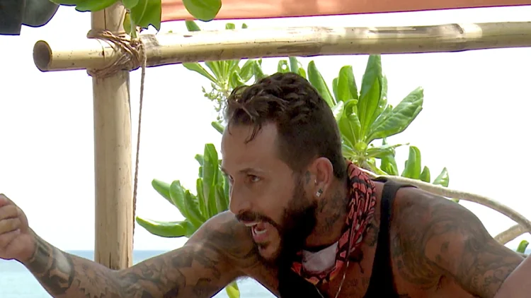 רגע לפני שאסי מככב בהישרדות: הבוזגלוס בריאיון מיוחד