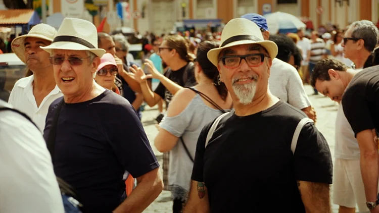 המסע המופלא של אהרוני וגידי, עונה 5, פרק 1: ברזיל חלק א'