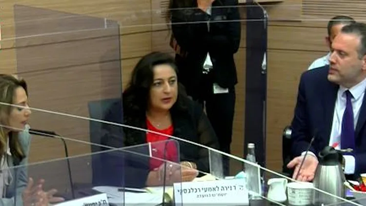 סערת שאשא ביטון: עוד ניצחון של כחול לבן על הליכוד • פרשנות