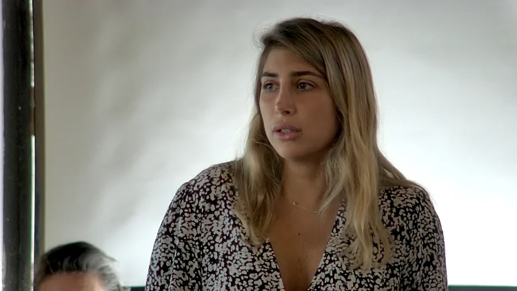 תיזהרו ממנה: מעיין אשכנזי מסתבכת עם בובת וודו מסתורית