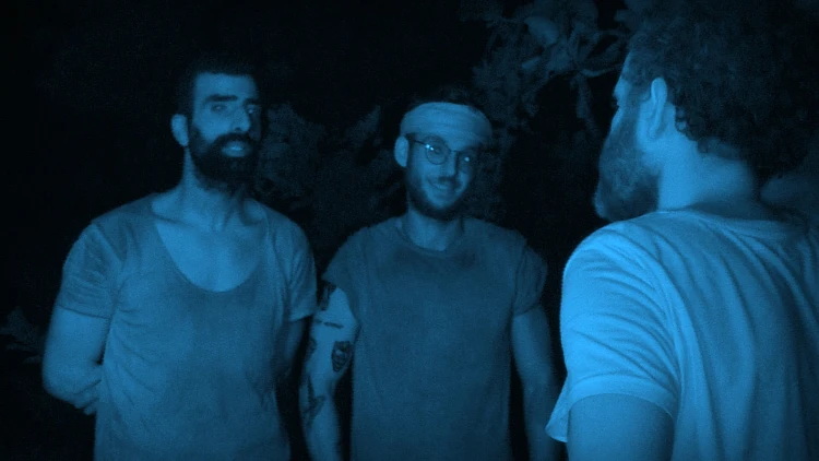 רגע אחרי ההדחה: בני ברוכים חוזר הביתה ומחנה השועלים מחדד שיניים