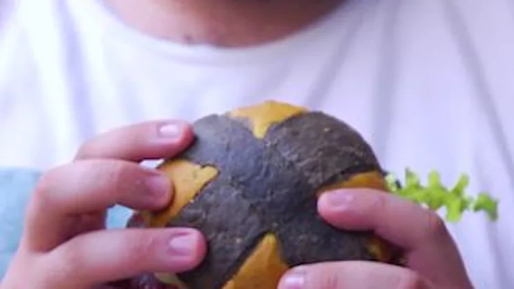 המבורגר לא שגרתי