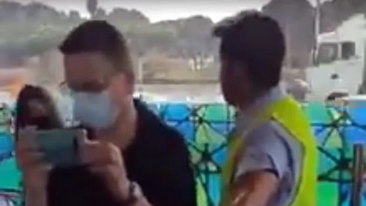 סערה בתחנת הרכבת: "חרדים לא יכולים לעלות" • צפו