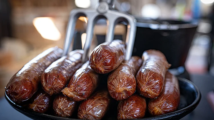 סינרס – מותג הנקניקיות החדש ומלהיב של ישראל | רשת 13