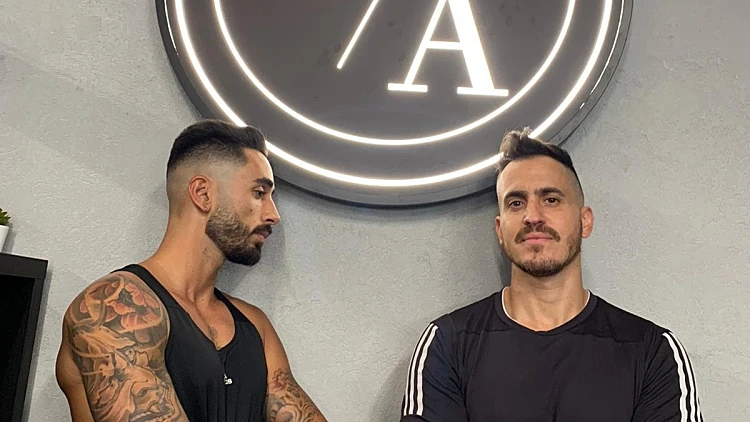 טום דבש – כשהייעוד האמיתי שלך פורץ החוצה | רשת 13