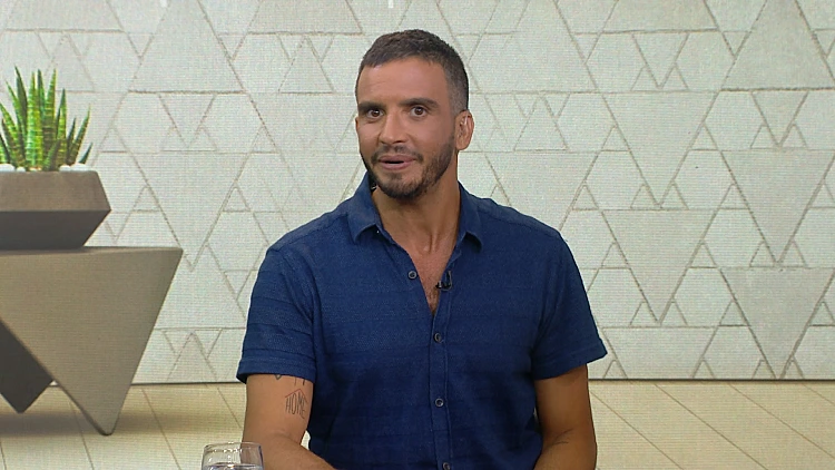 טרנדים, עונה 1, פרק 29