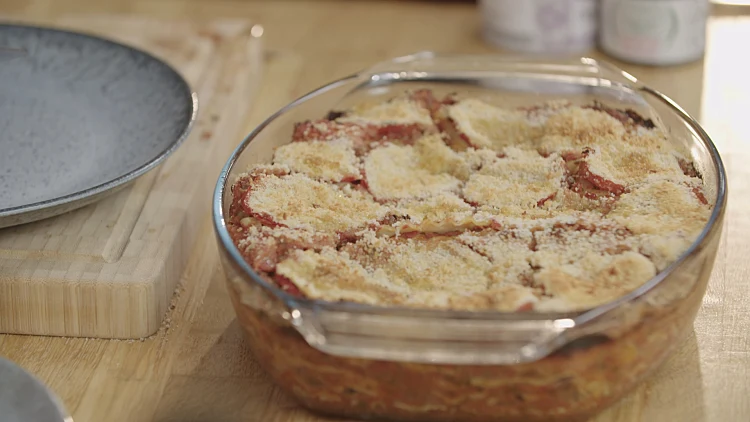 לא צריך טיסות: מתכון ללזניה בשרית שיזכיר לכם את איטליה | רשת 13