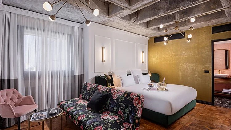 הוטל בובו בראון, תל אביב