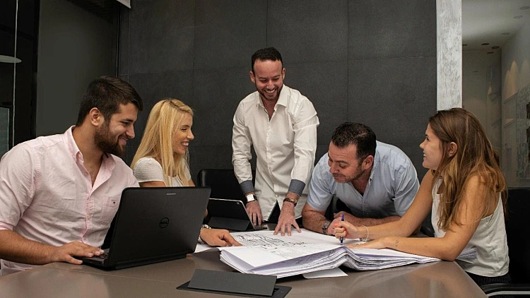 ישראל מתחדשת עם שדות יזמות וש. גיטלמן השקעות ויזמות נדל"ן | רשת 13