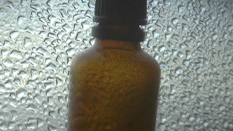 7 תושבי המרכז מואשמים: הבריחו עשרות ליטרים של "סם אונס"