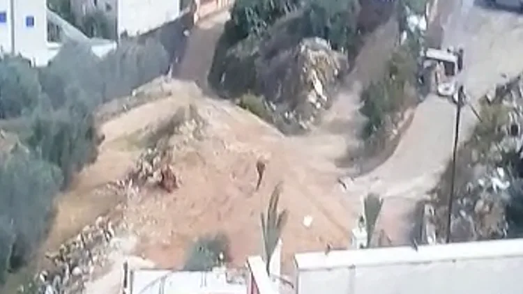 בשבילי עפר צדדיים: תיעוד מבריחת החשוד ברצח זוגתו לשעבר בצפון