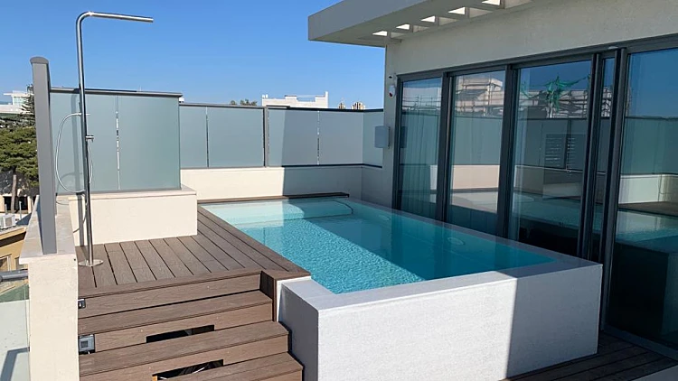 הכינו את עצמכם לקיץ: כל מה שרציתם לדעת על בריכות שחייה