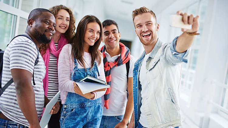 חבורה בתיכון