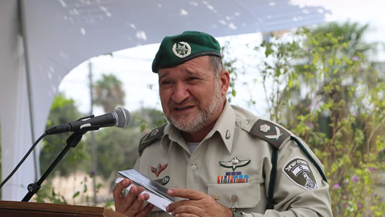 "נתן הנחייה לירות בכדורים אסורים": טענות נגד המפכ"ל הנבחר