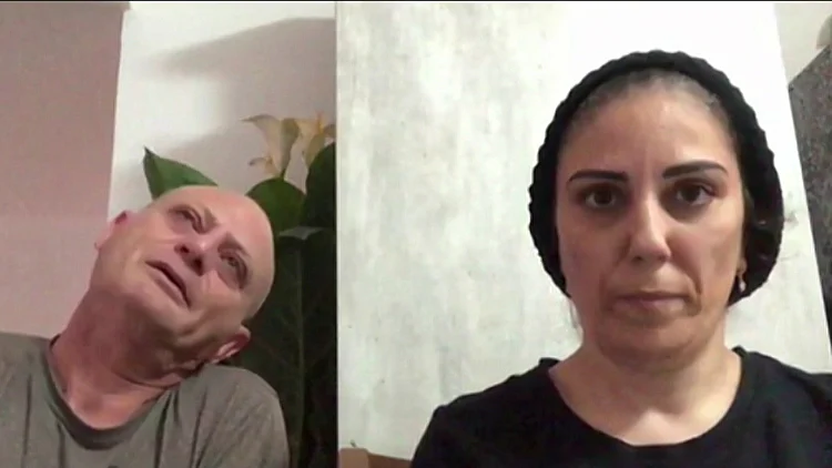 זוג נכים לא יכול לצאת מהבית לאחר טעות קשה של משרד השיכון