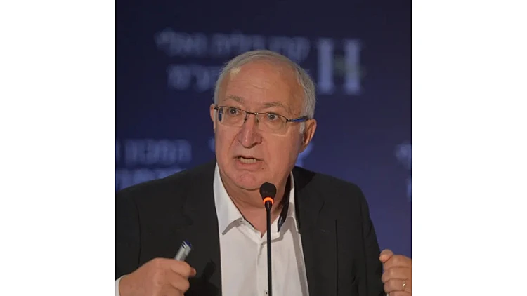 מנו טרכטנברג, פרופסור באוניברסיטת תל אביב וחוקר בכיר במוסד שמואל נאמן בטכניון | רשת 13