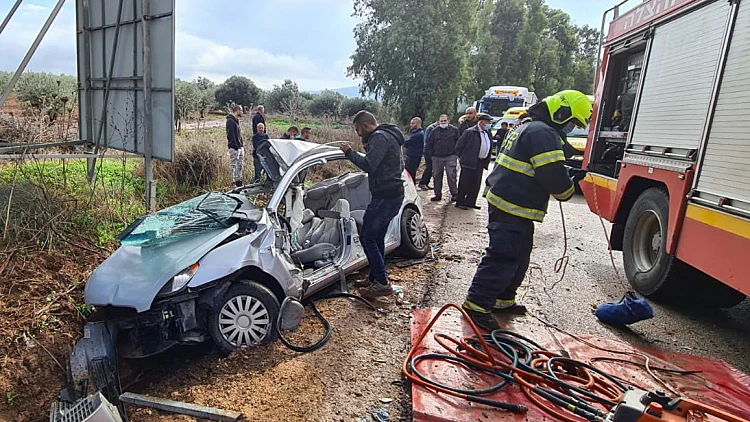 הקטל בכבישים: בת 24 נהרגה בתאונה בין משאית לרכב באזור הגלבוע