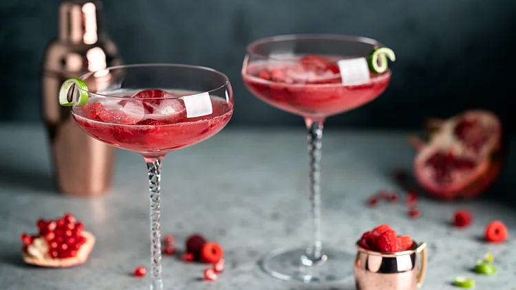 ככה עושים חג: 3 קוקטיילים מעולים שעולים לראש בשנייה