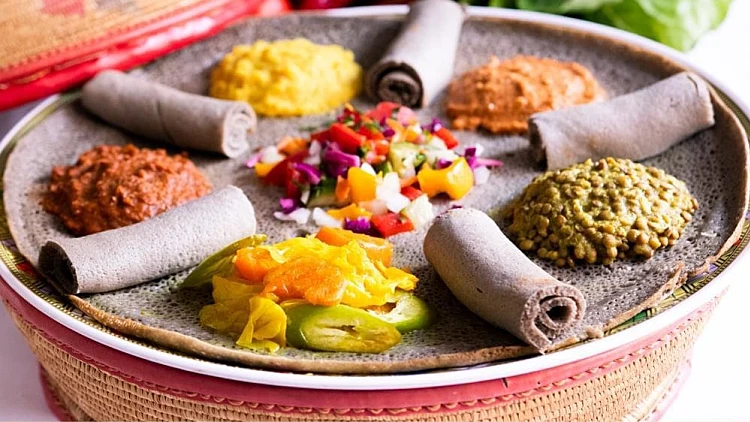 שגרירת האוכל של אתיופיה | רשת 13