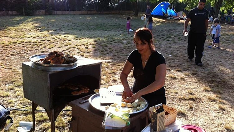 בחצר של סבתא מונה: חגיגת טעמים דרוזיים אותנטיים | רשת 13