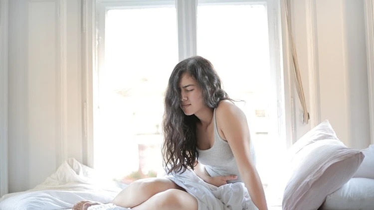 כואב וחוזר חלילה –טיפים להתמודדויות עם כאבי מחזור | רשת 13